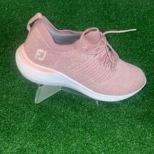 LIKE NEW Womens FootJoy Flex XP spikeless golf shoes (Size 9 / Mauve)